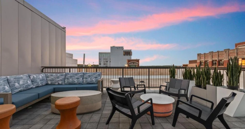 Top 10 Hotels Near University of Michigan for a Comfortable Stay