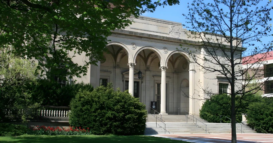 Game Day Stays: Best Hotels Near the University of Michigan Ann Arbor